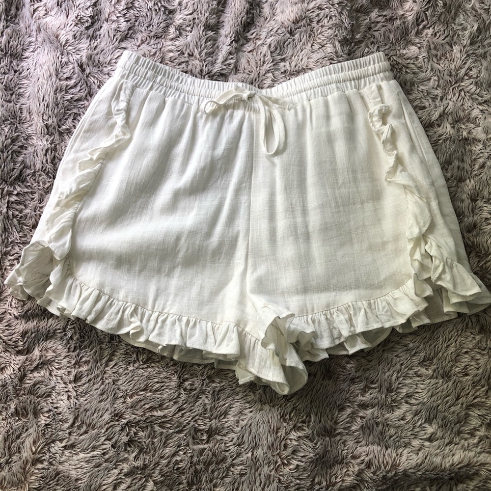 white ruffled shorts